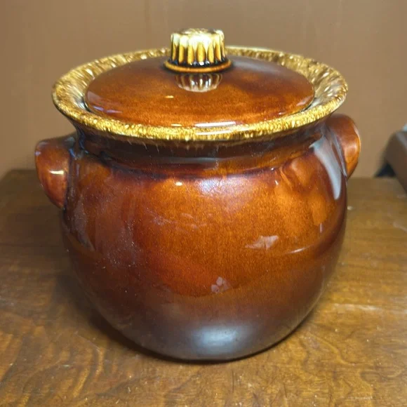 Vintage Hull Pottery Bean Pot USA - Picture 3 of 7